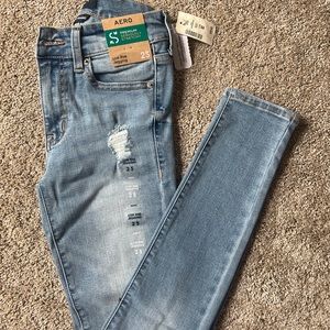 New with tags aero low rise jeans